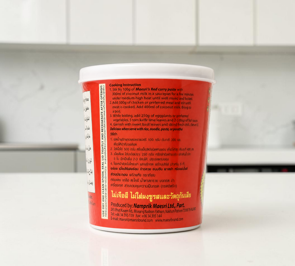 Thai Ranee Mae Sri red curry paste 400g plastic tub with cooking instructions on the red label