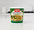 Thai Ranee Mae Sri green curry paste in a 400g tub featuring authentic Thai ingredients and serving suggestion