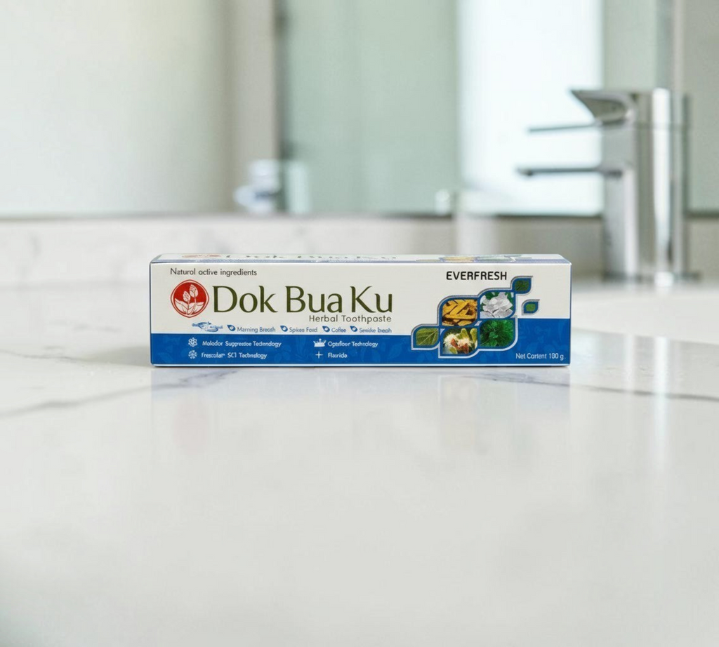 Thai Ranee Dok Bua Ku Everfresh herbal toothpaste box featuring natural ingredients and fluoride protection.