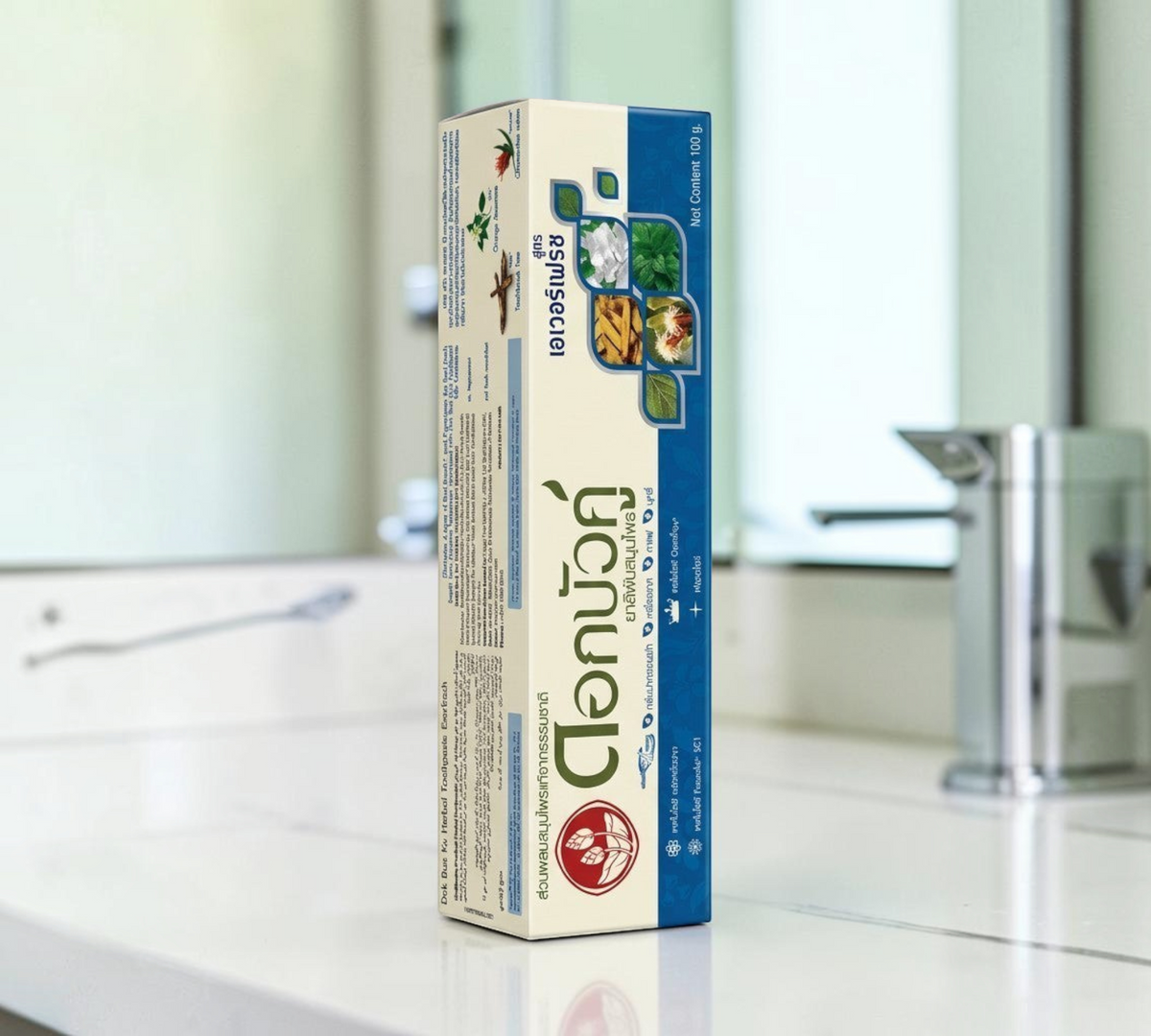Thai Ranee Dok Bua Ku Everfresh herbal toothpaste box featuring natural botanical extracts for oral care and freshness.