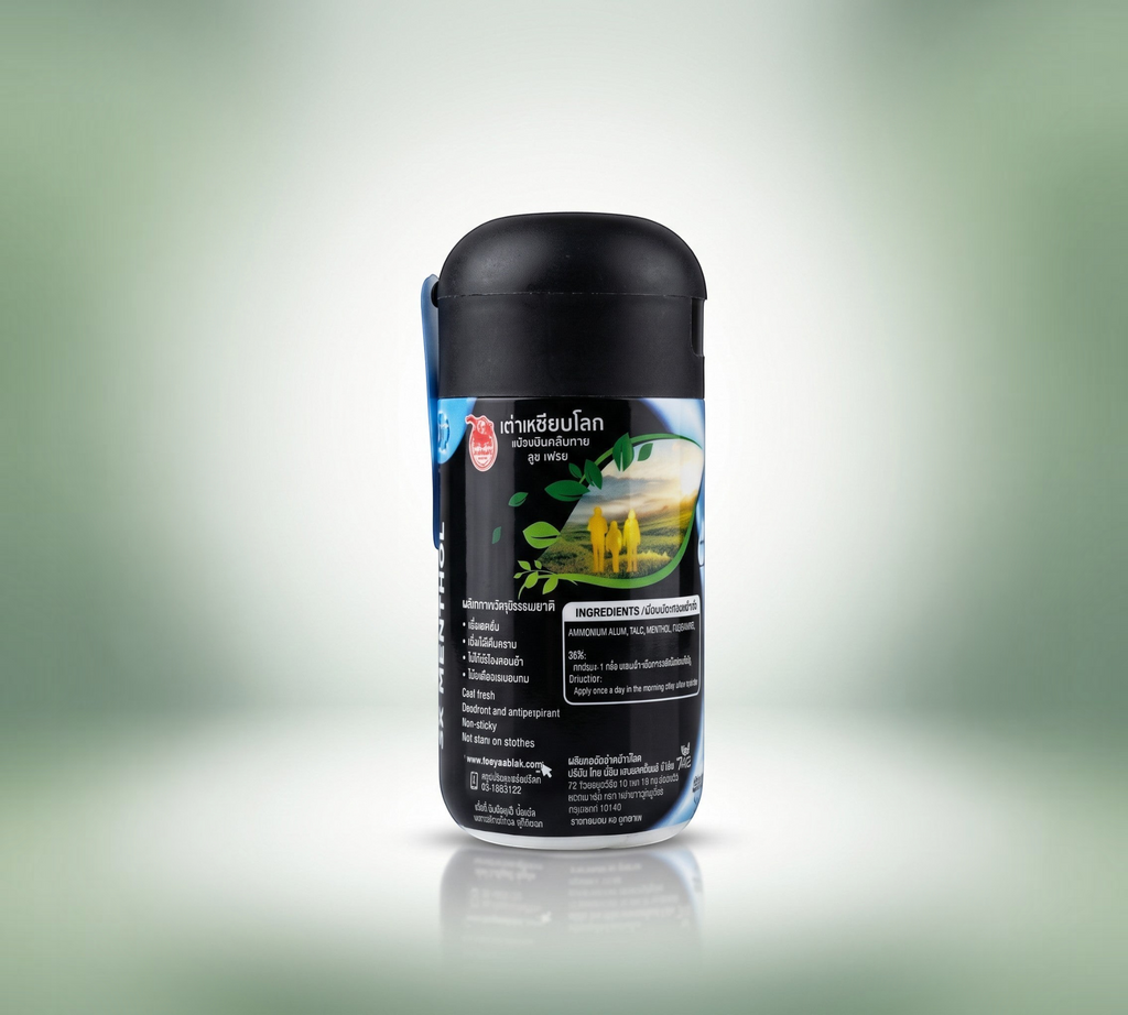 Thai Ranee Taoyeablok Menthol Deodorant Powder bottle with a cooling, non-sticky formula for long-lasting freshness.